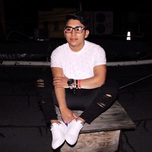 Meet your Posher, Johnnatan